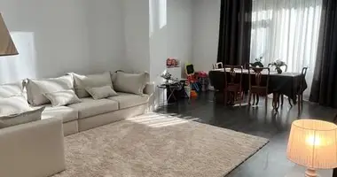 Mieszkanie 5 pokojów w Tbilisi, Gruzja