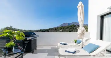 Apartamento 5 habitaciones en Estepona, Španjolska
