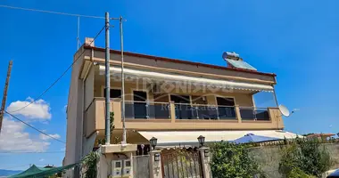 Mieszkanie 5 pokojów w Paralia Dionisiou, Grecja