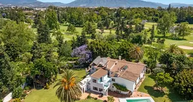 4 bedroom house in San Pedro Alcantara, Spain