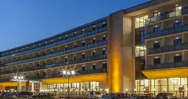 Hotel, spa, swimming pools, treatment в Цехоцинек, Польша