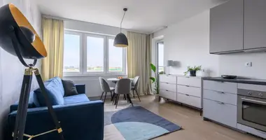 Квартира 3 комнаты в Варшава, Польша