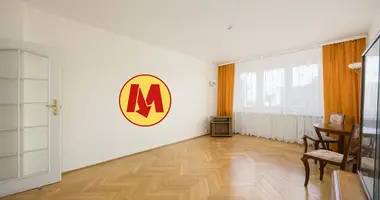 Mieszkanie 3 pokoi w Warszawa, Polska