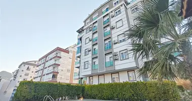 3 room apartment in Konyaalti, Turkey