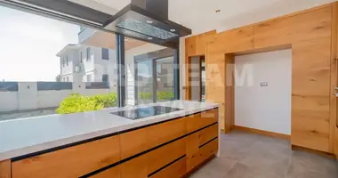 Villa 5 zimmer in Dosemealti, Türkei