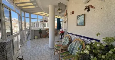 Apartamento 3 habitaciones en Torrevieja, Španjolska