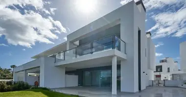 Haus 4 Schlafzimmer in San Pedro Alcantara, Spanien