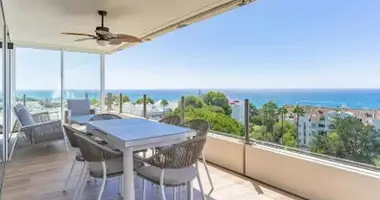 Apartamento 3 habitaciones en Dos Hermanas, Španjolska