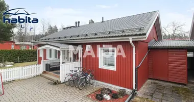 Дом 4 комнаты в Helsinki sub region, Финляндия