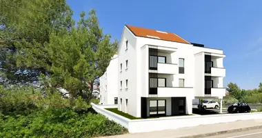 2 room apartment in Opcina Dezanovac, Croatia