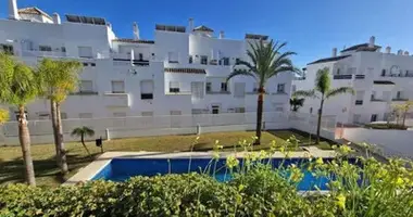 3 bedroom apartment in Estepona, Spain
