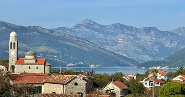 Mieszkanie 3 pokoi w Lustica, Czarnogóra