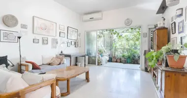 4 room apartment in Tel-Aviv, Israel