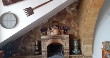 Квартира 4 спальни в Айос - Амвросиос, Кипр