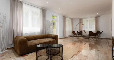 Villa 5 rooms in Vienna, Austria
