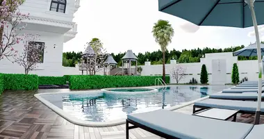 2 bedroom apartment in Muratpasa, Turkey