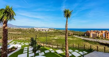 3 bedroom apartment in Manilva, Spain