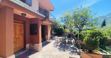 Casa 3 habitaciones en Dobrota, Montenegro
