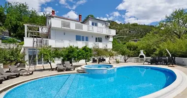 Villa 6 bedrooms in Tivat, Montenegro