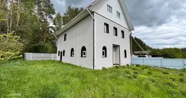 Casa en Barauski sielski Saviet, Belarús