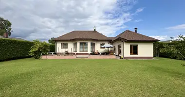 Maison 4 chambres dans Jelgava, Lettonie