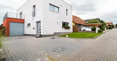 Apartamento en Syrovice, Chequia