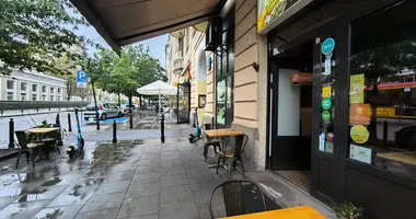 Commercial property 59 m² in Warsaw, Poland