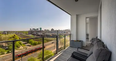 Wohnung 3 zimmer in Warschau, Polen