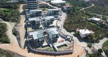 Villa 4 chambres dans Muratpasa, Turquie