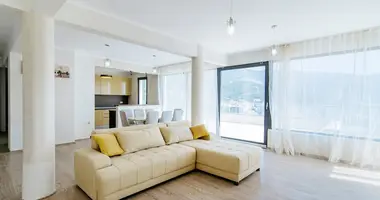 Penthouse 3 bedrooms in Boreti, Montenegro