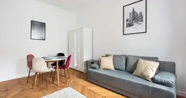 Квартира 2 комнаты в Варшава, Польша