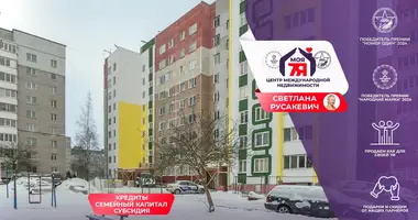 Apartamento 4 habitaciones en Maladetchna, Belarús