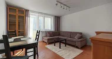 Квартира 3 комнаты в Варшава, Польша