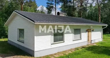 Maison dans Turtola, Finlande