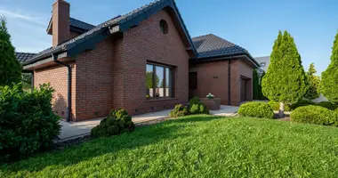 Maison dans Kornik, Pologne