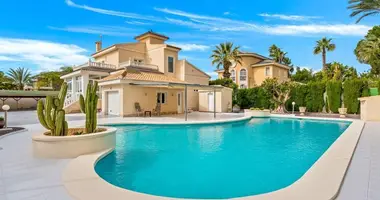 4 bedroom house in Urbanizacion Dona Pepa, Spain