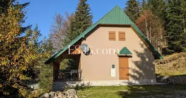 Дом 6 комнат в Жабляк, Черногория