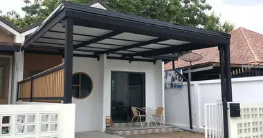 Maison de ville 2 chambres dans Nong Prue, Thaïlande