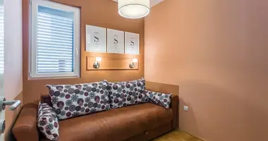 Apartamento 2 habitaciones en Becici, Montenegro