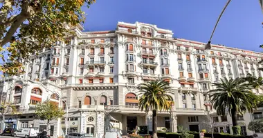 Квартира 3 спальни в Ницца, Франция