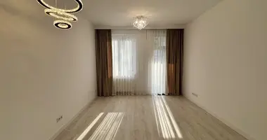 Mieszkanie 2 pokoi w Warszawa, Polska