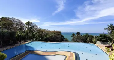 Piso independiente 4 habitaciones en Pattaya City, Tailandia
