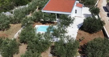 Villa in Trau, Kroatien