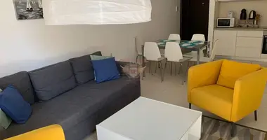 Apartamento 3 habitaciones en Montenegro