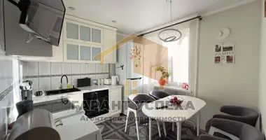 4 room apartment in Muchaviecki sielski Saviet, Belarus