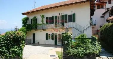 Villa 2 bedrooms in Stresa, Italy