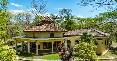 Maison 4 chambres dans Veintisiete de Abril, Costa Rica