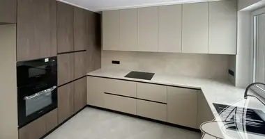 4 room apartment in Muchaviecki sielski Saviet, Belarus