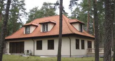 Дом 5 комнат в Рига, Латвия
