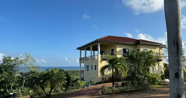 Haus 4 Schlafzimmer in Roatan, Honduras